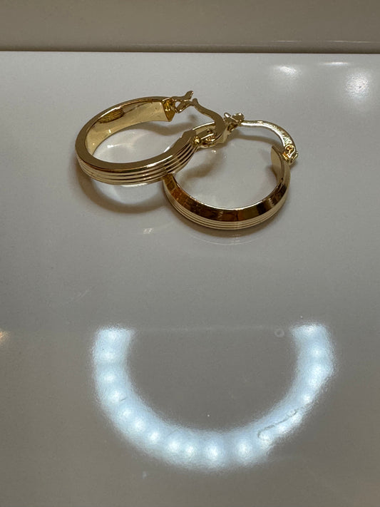 Mini textured earrings