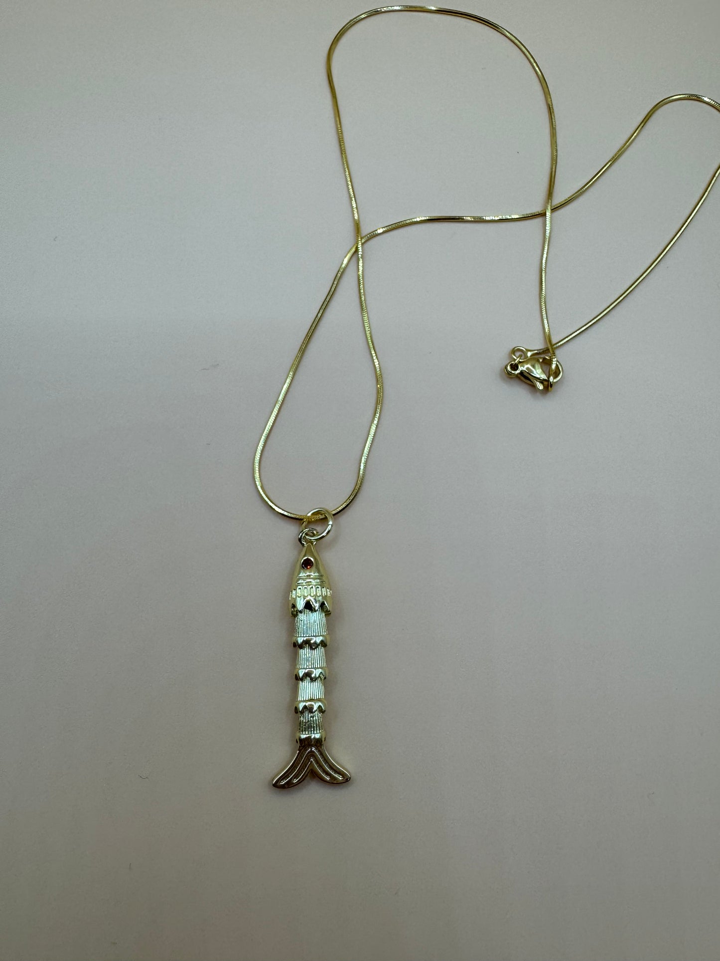 Fishy necklace