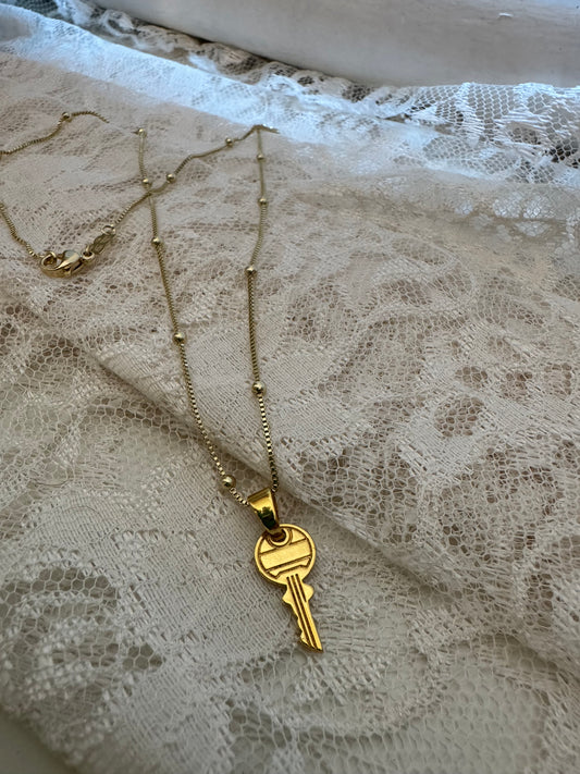 Mini key necklace