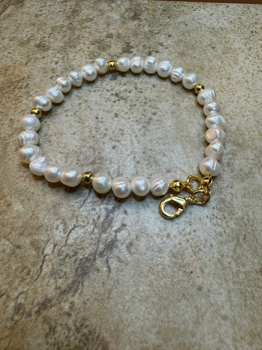Mother of pearl bracelet