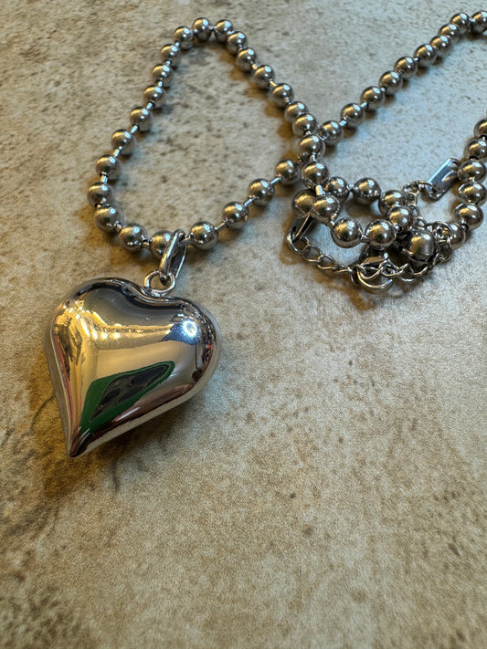 XL silver heart necklace