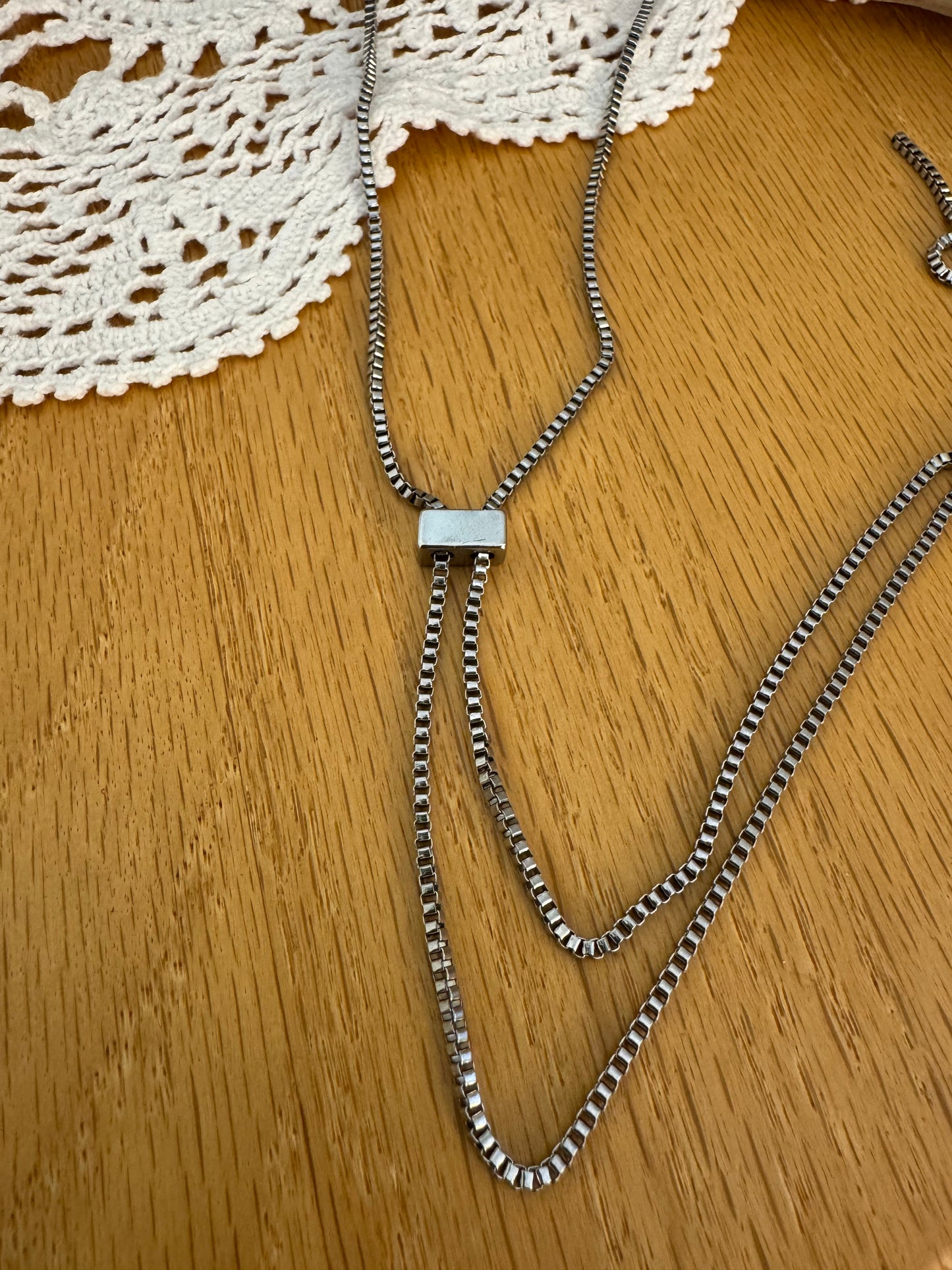 Dolly necklace