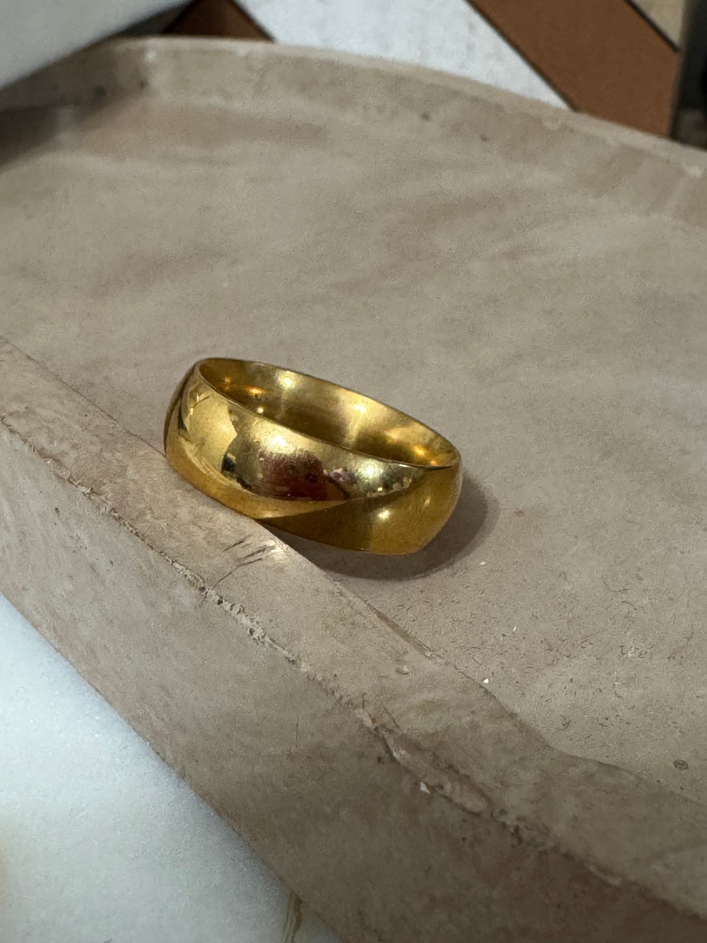Solid ring