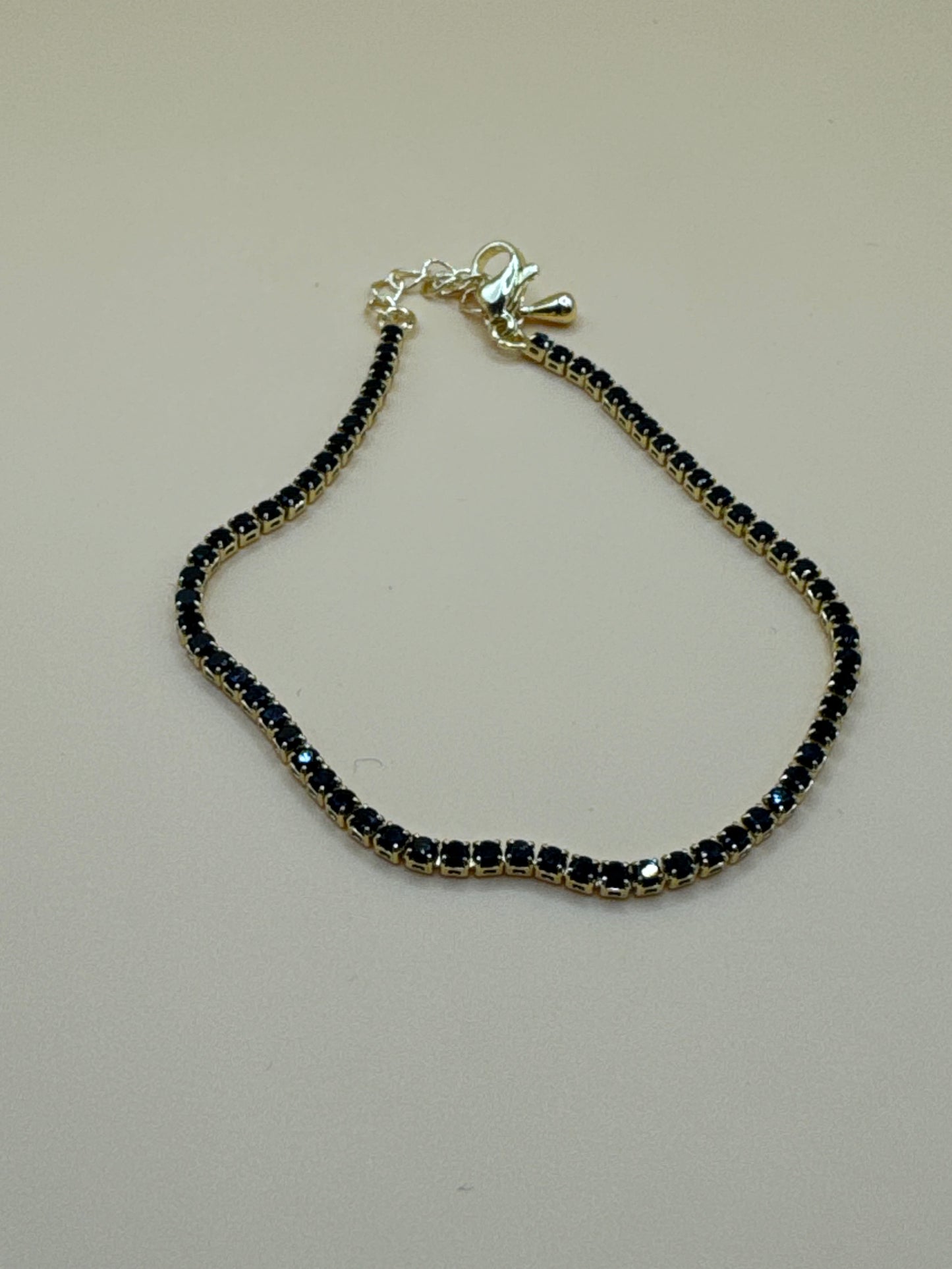 Tennis bracelet