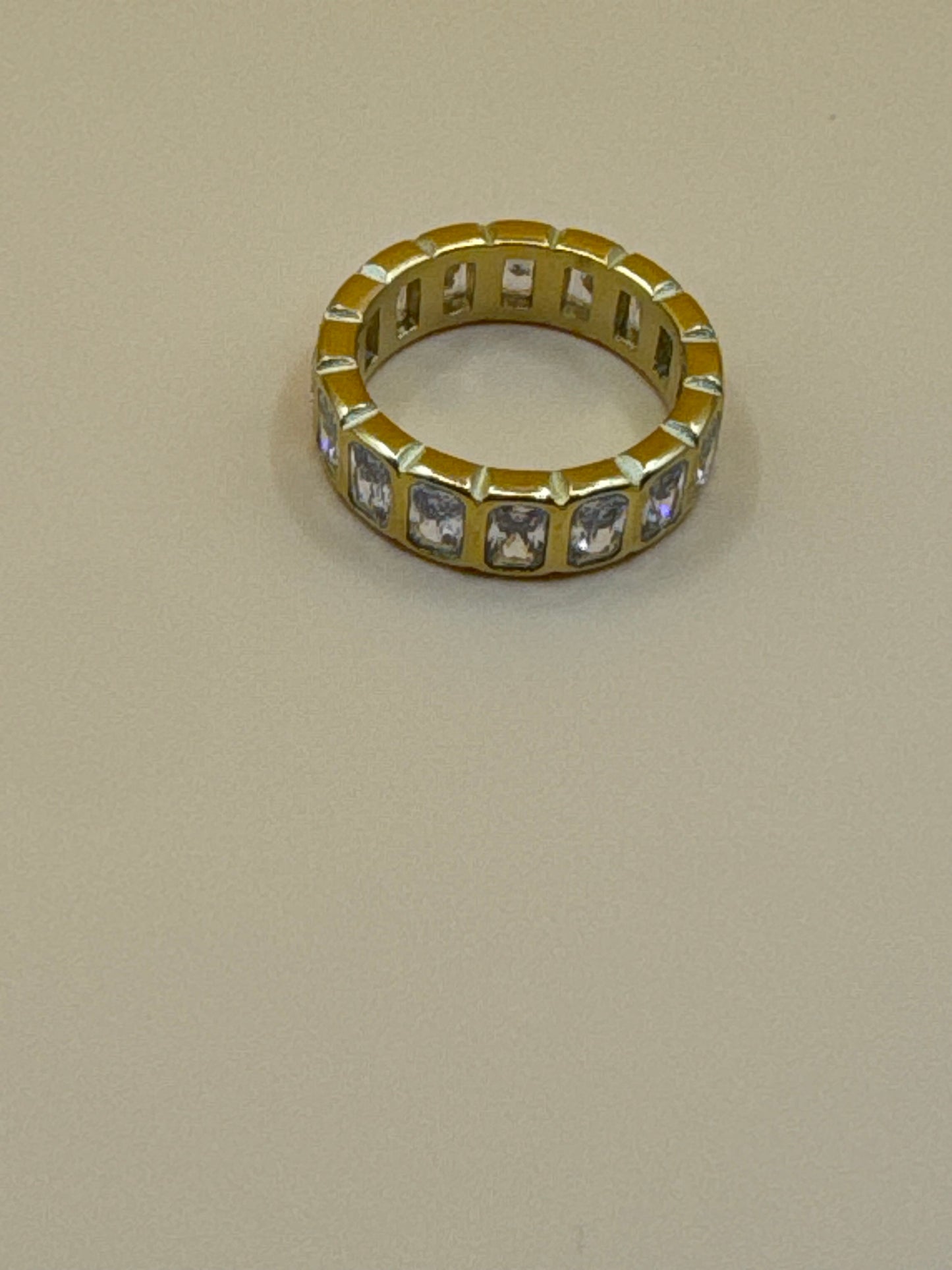 Manifest ring