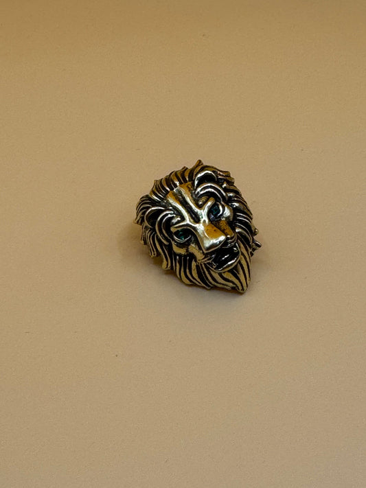 Lion brooch