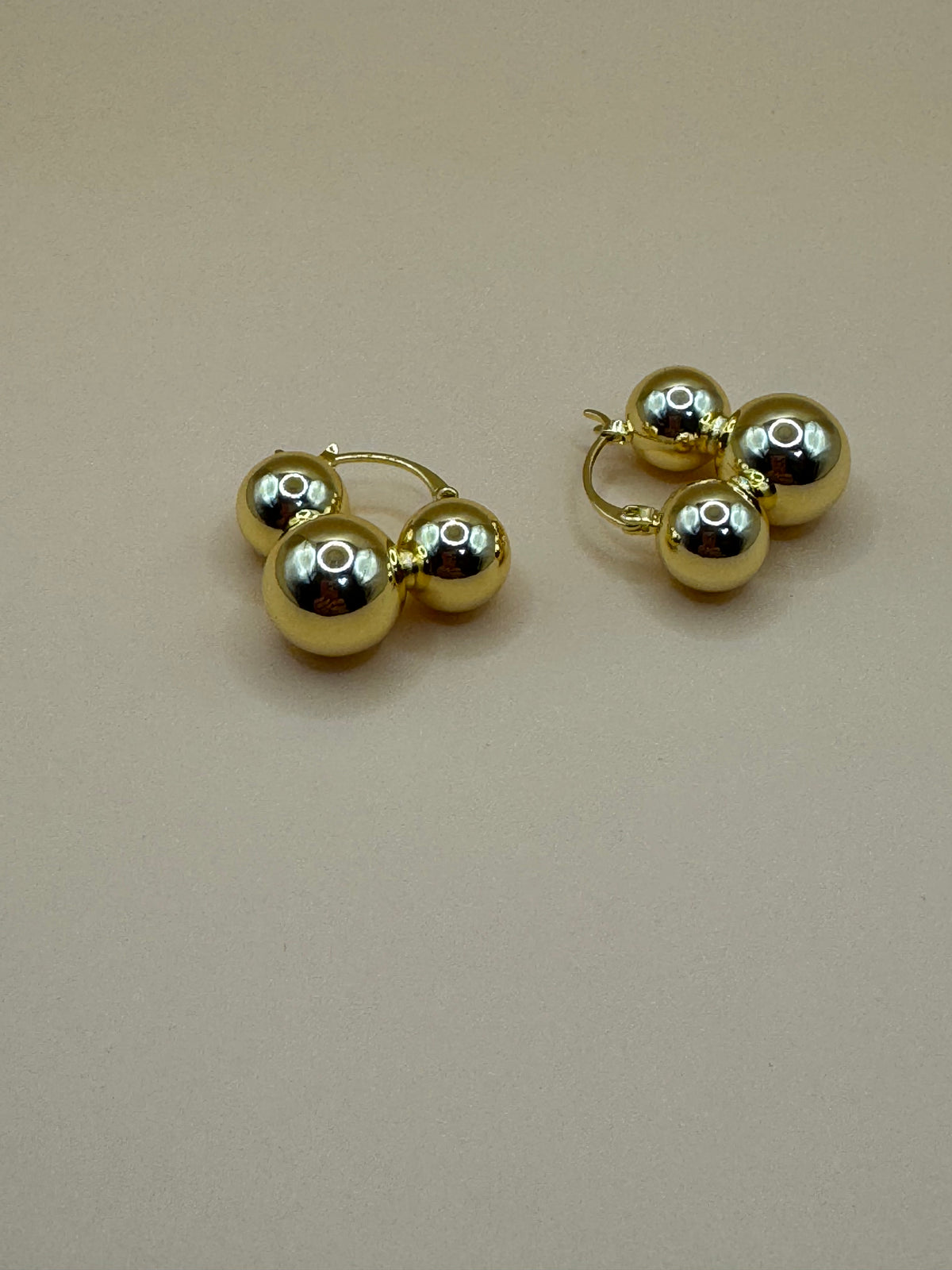 Oh Mickey earring